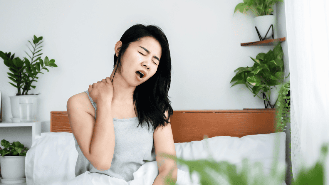 Better indoor air quality can reduce sleep apnea symptoms. This article explores home remedies for sleep apnea that involves cleaner air.